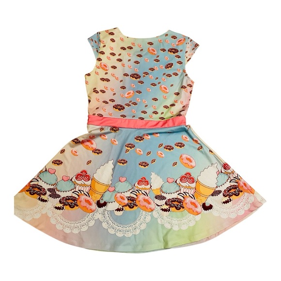 Charming Cupcake Print Kids Dress - Picture 2 of 5